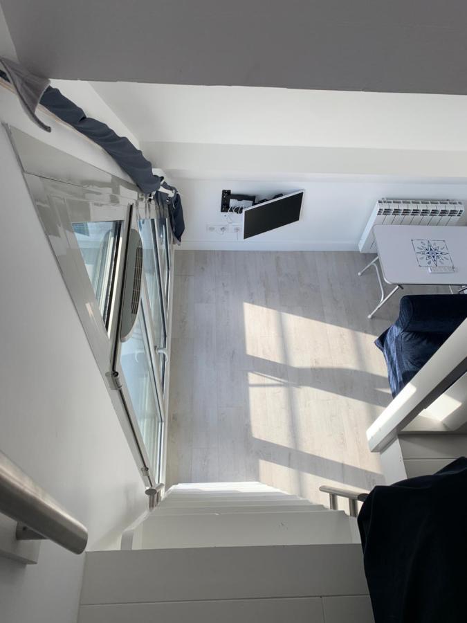 Blue Bay Studio Terrasse Довил Екстериор снимка